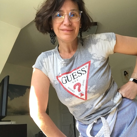 Tie-Dye Guess Tee - Picture 2 of 5